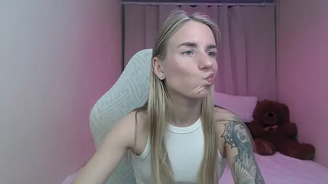 DeboraHorny webcam