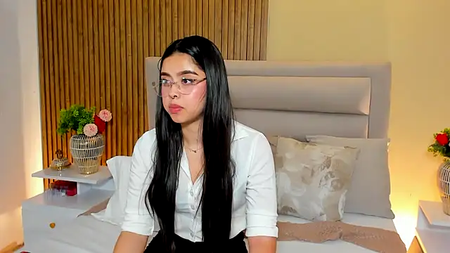 CristalMayson webcam