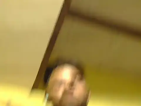 Stubborndesiboy webcam