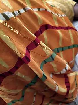 Indiandesicouple155 webcam