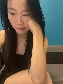 美女ZHJKS9988在线直播