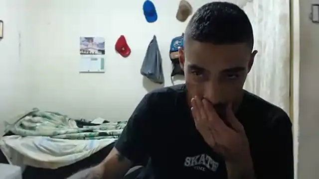 emiliano_hottt webcam