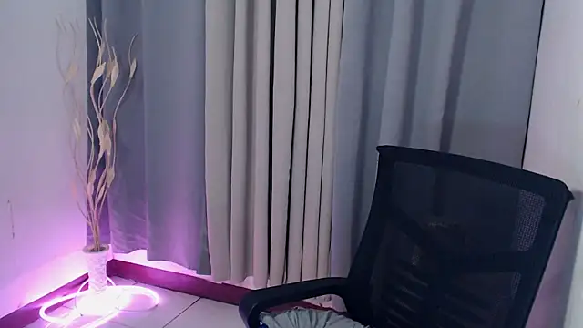 pinkcock_froi2305 webcam