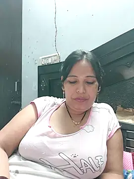 Poojabhabi101 webcam