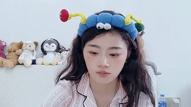 美女cc-8在线直播