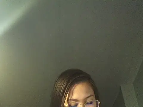 Chillntalkmami webcam