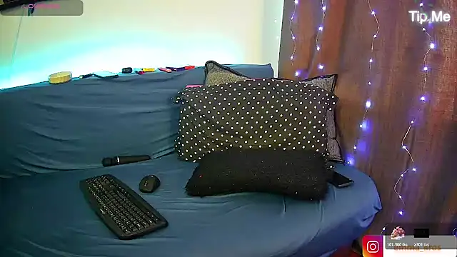 EmmaKrosss webcam