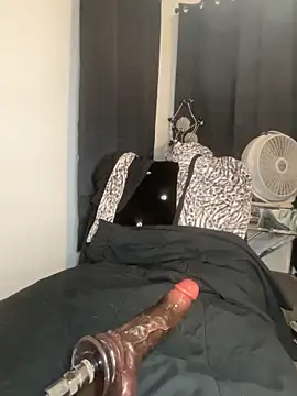 Fifty_Shades_Of_Redd webcam