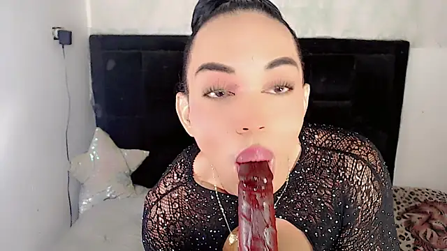 Michell_Queen webcam