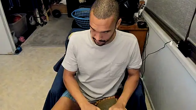 CassiusJohnson webcam