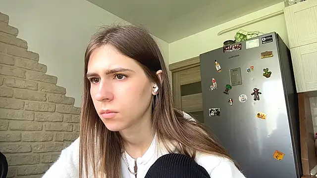 elsiekuhlmann - ElsieKuhlmann's free webcam - UK Sex Cams