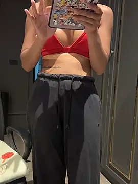 Alittleasiangirl webcam