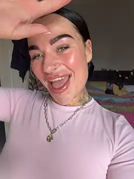 Webcam Model (Darkfantisyx)  is live.Free join now!