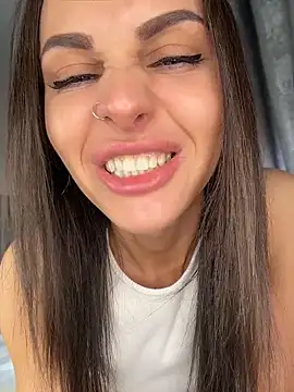 flexira (F young) - 😍 Sit on my face