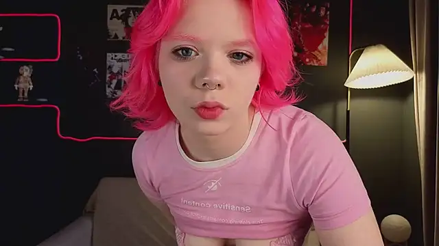 Waifu_Ketrin webcam