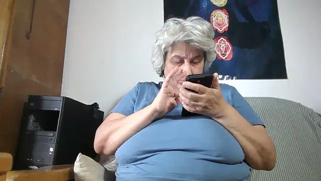 ExquisiteMature webcam