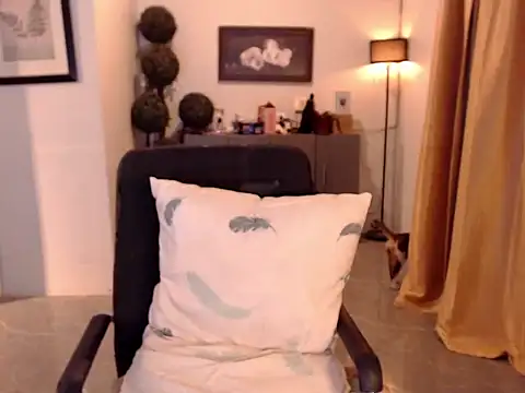 Goddess_Pleasure webcam