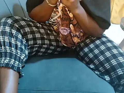 leslysexygirl webcam