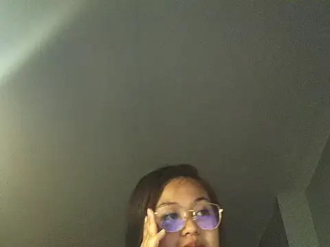 Chillntalkmami webcam