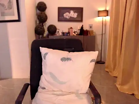 Goddess_Pleasure webcam