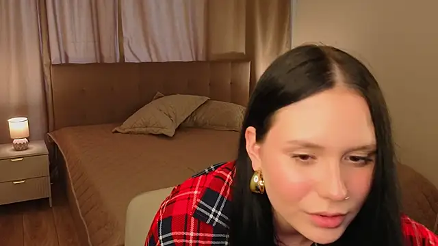 DeloresSaberi webcam