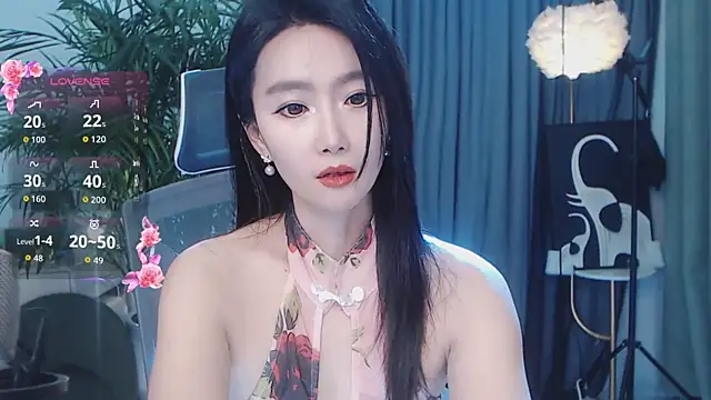 美女feifei-love在线直播