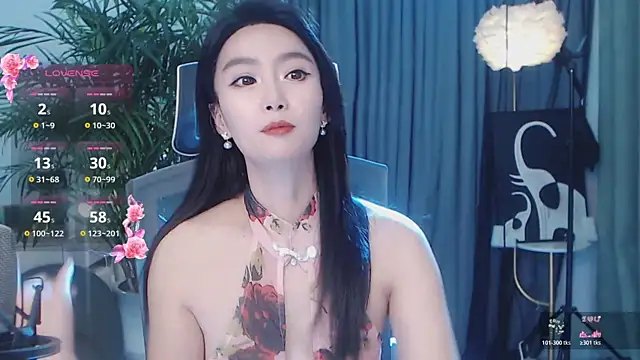 feifei-love Live Webcam on Stripchat