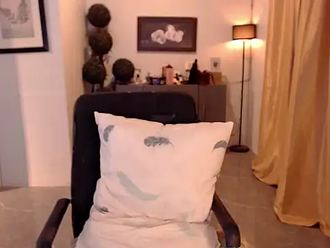 Goddess_Pleasure webcam