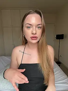 ElenaRebelle webcam