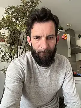 Michel_huge's live cam