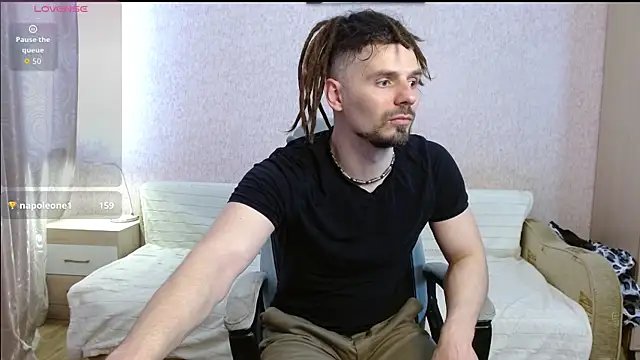 Aestheticguy101 webcam