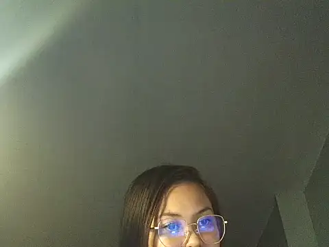 Chillntalkmami webcam