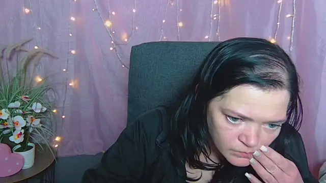 laurafinn - LauraFinn's free webcam - UK Sex Cams