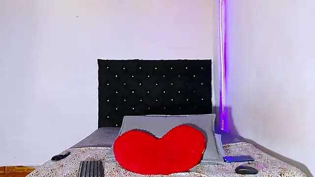 valen_colombian69 webcam