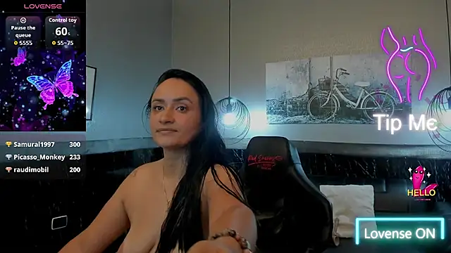 AlexandraMilff webcam