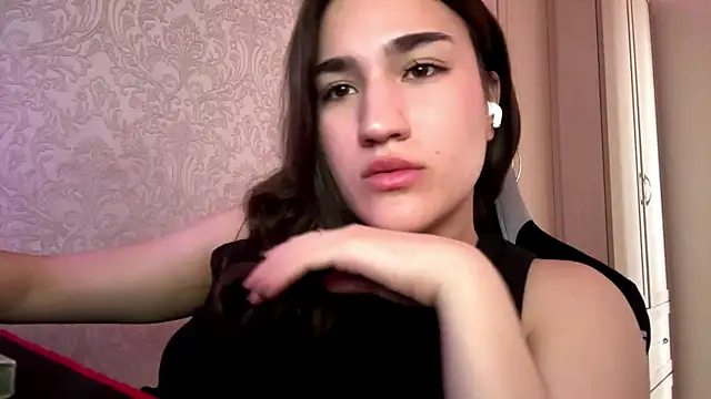 Mary_Nitherson webcam