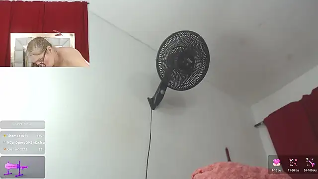 candyrojas (F mature) - my pussy is on fire keep fucking it💦💦2