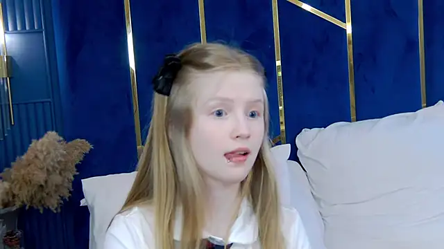 LilianHowards live sex cam