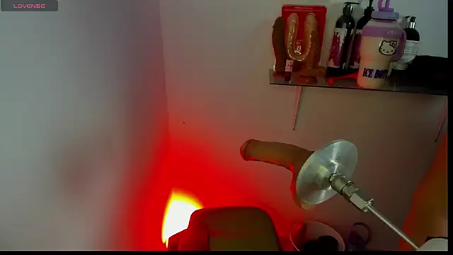 Alanna-sloppy webcam