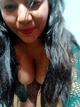 agatha_sluttylatina webcam