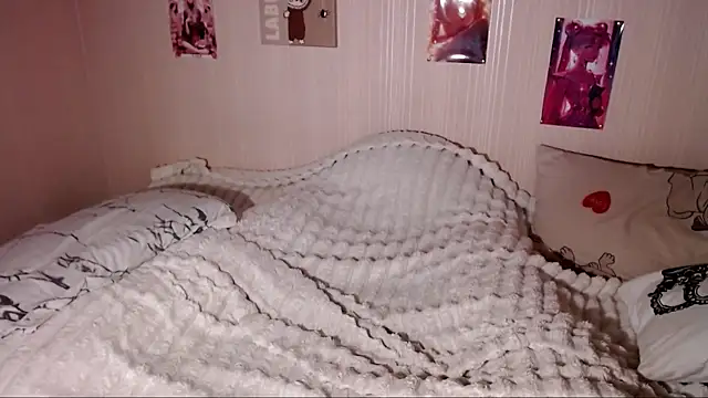 Daphne_Darkthorn webcam