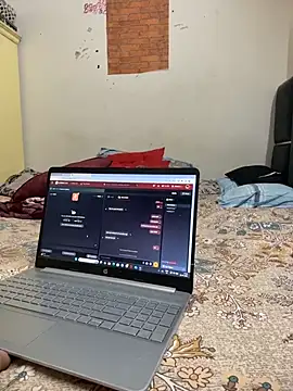 White_Truffel webcam