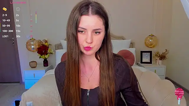 ElzaJons - Stripchat Cam Model