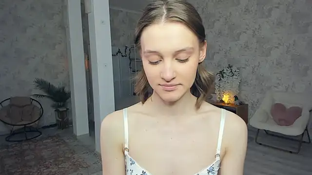 LianneBynon - Live Cams