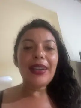 Marivalda2_ - Stripchat Cam Model