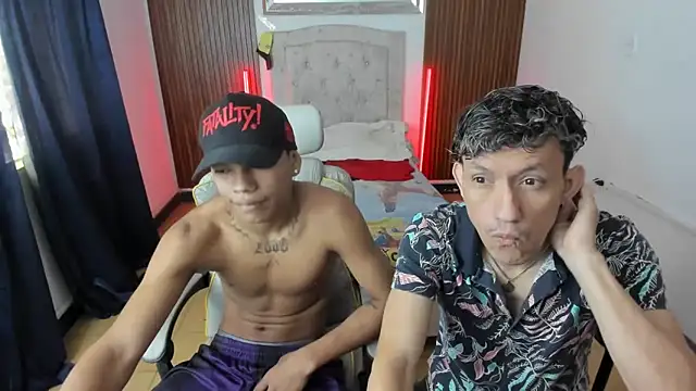 juan_and_luke webcam