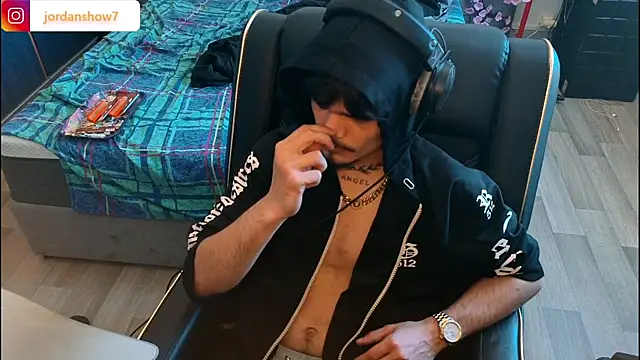 JordanShow webcam