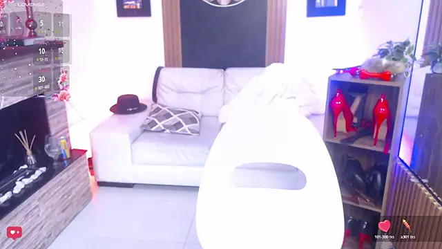 keilathompson (F milf) - I show my tits for you