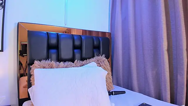 Katalina_Evans webcam