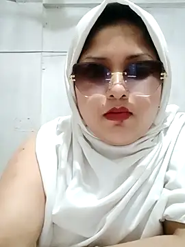 nusrat-n (F young) - Full nude